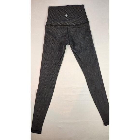 Lululemon Small Diamond Pattern Mid-Rise Leggings Sz 0 Black White Women’s - Picture 6 of 8